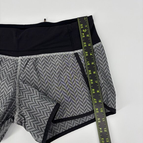 Lululemon Run Times Shorts Herringbone Womens Size 6 Black Gray 4” Inseam - Picture 8 of 9